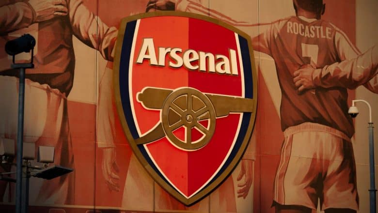 Premier League utsetter Arsenal vs. Man City slik at Gunners kan spille mot PSV i Europa League