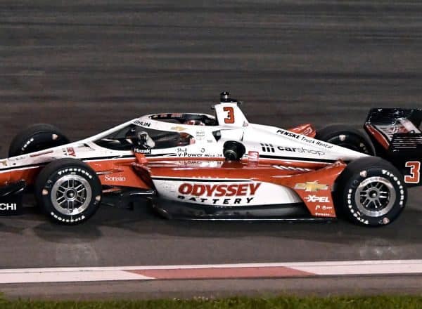 Scott McLaughlin, fornøyd med å “fortsette å prøve å vinne løp,” sikrer IndyCar-polen for Team Penske