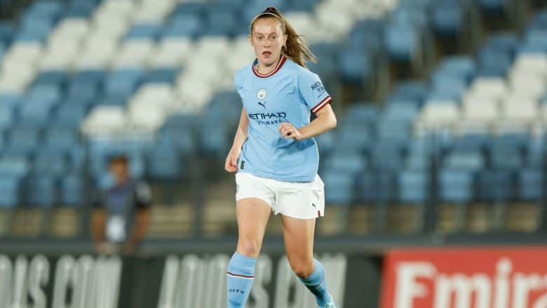 Barcelona signerer Keira Walsh fra Man City for verdensrekordavgift