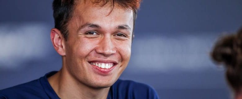 Alex Albon vender hjem etter komplikasjoner med blindtarmbetennelse