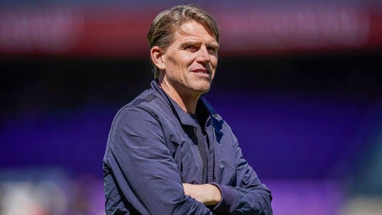 Chelsea frustrert i søk etter sportsdirektør da Christoph Freund bekrefter at FC Salzburg blir