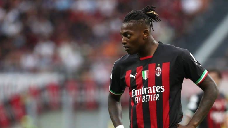 Chelsea er interessert i Rafael Leao mens han ser AC Milan i lønnsøkning