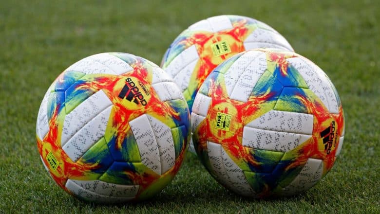 Spanias kvinnelige dommere er fortsatt i blindgate etter streiken kansellerer ligastarten